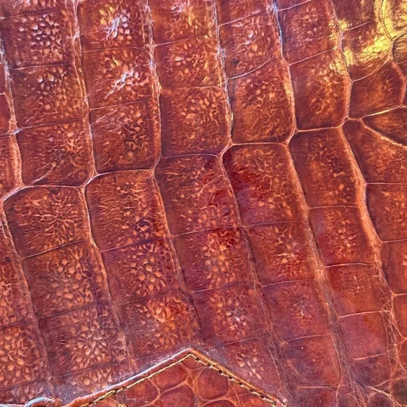 100% genuine alligator handbag/purse from Nicaragua. - Picture 8 of 8